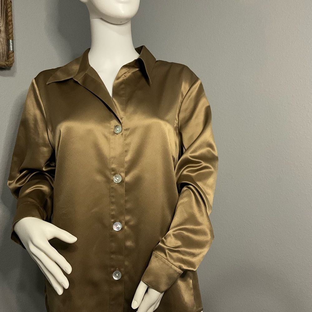 Chico's Size 2 Gold Satin Blouse